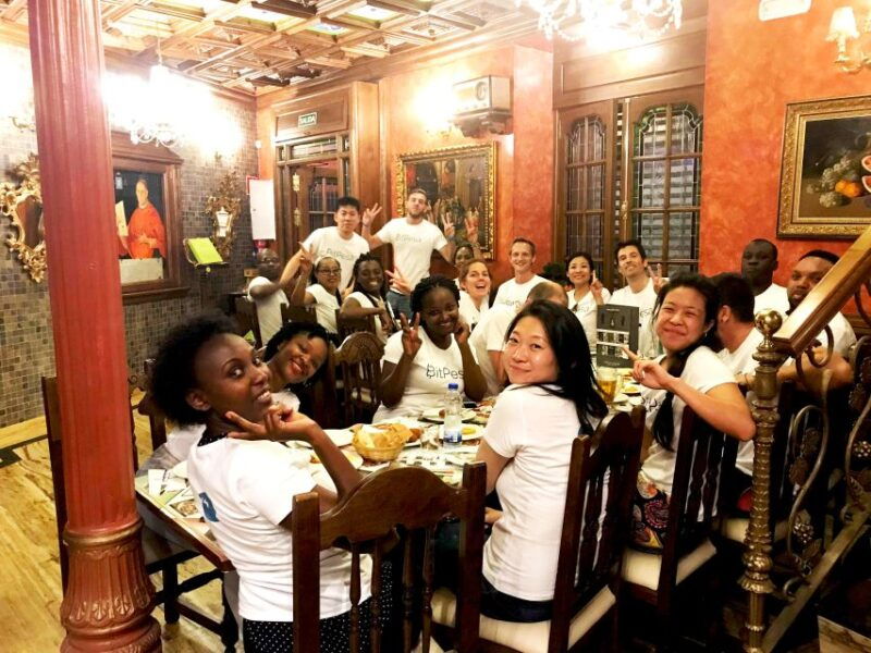 mysteries-tapas-tour-in-madrid-pub-crawl