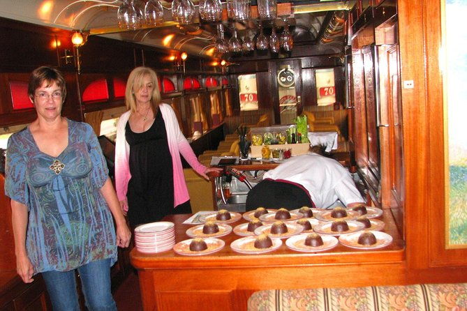 napa-valley-wine-train-tour-glamorous-dining-experience