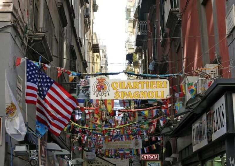 naples-the-spanish-quarters-street-art-and-local-market