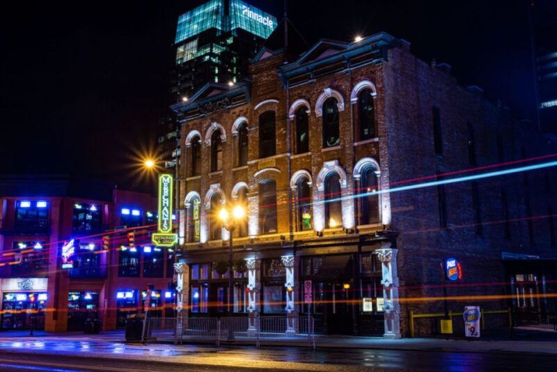 nashville-music-city-ghosts-hauntings-guided-walking-tour