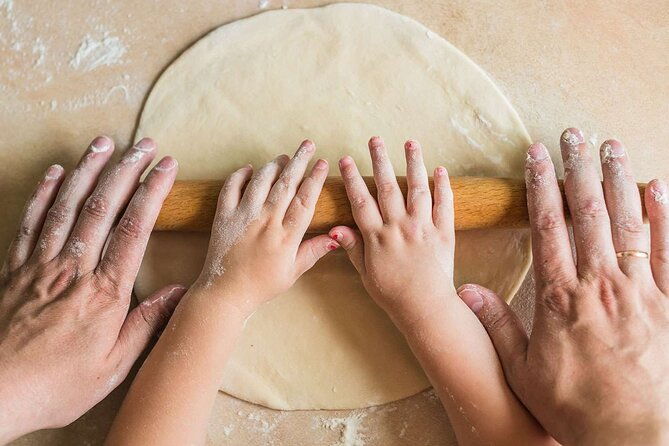 neapolitan-pasta-homemade-cooking-lesson