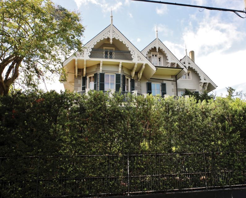 new-orleans-2-hour-homes-of-the-rich-famous-walking-tour