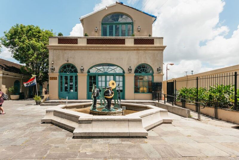 new-orleans-city-sightseeing-hop-on-hop-off-bus-tour-2