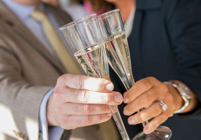 newport-beach-christmas-day-buffet-brunch-or-dinner-cruise