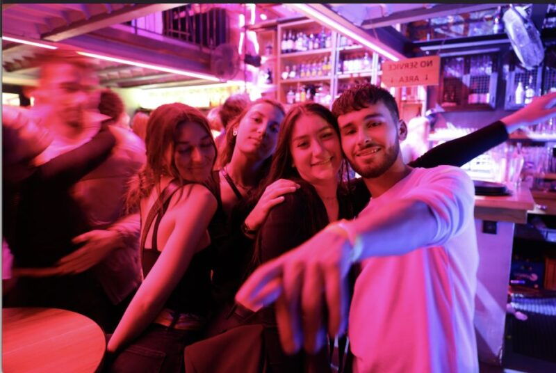 nice-bar-pub-crawl-3-best-bars-1-club-with-free-drinks