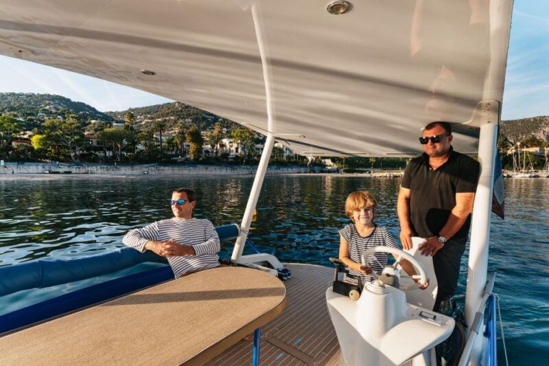 nice-private-sunset-tour-on-solar-powered-boat