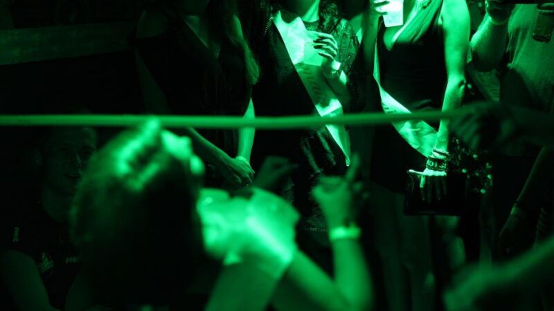 nice-riviera-bar-crawl-party-free-shots-vip-club-entry