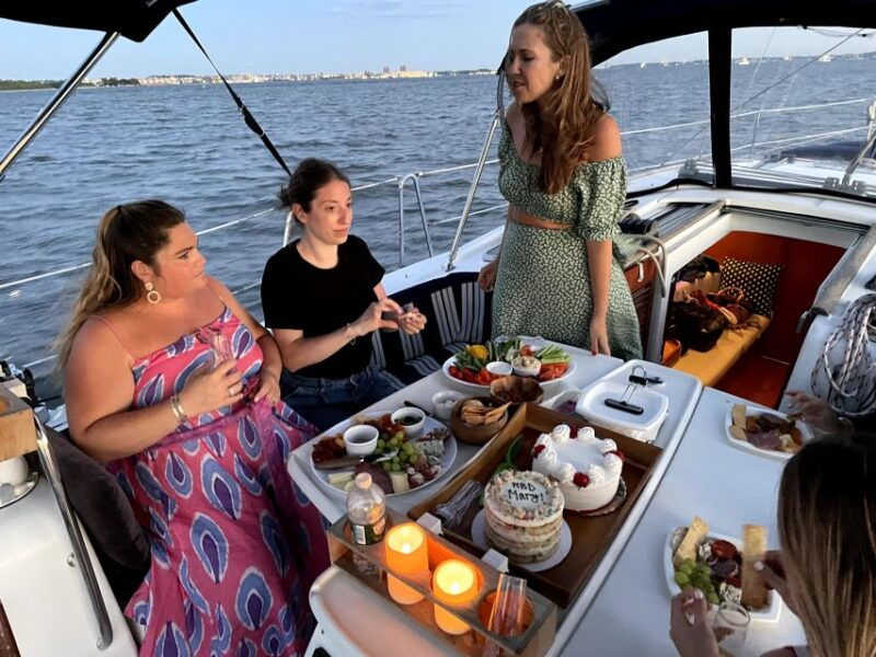 nyc-private-sailing-tour-to-statue-of-liberty