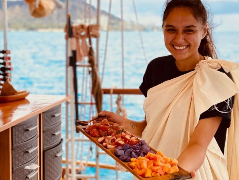 oahu-cultural-day-excursion-on-polynesian-canoe