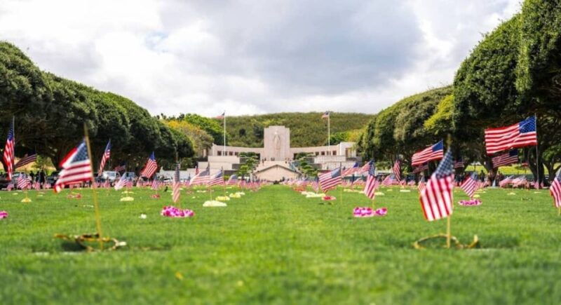 oahu-pearl-harbor-battleship-helicopter-tour