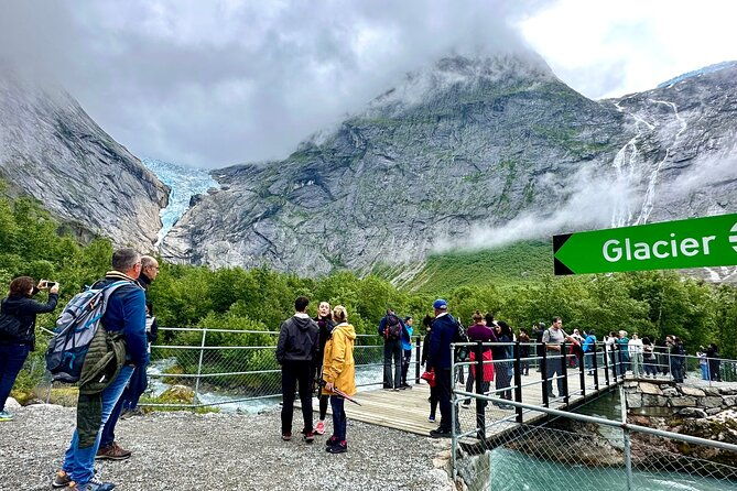 olden-private-shore-excursion-briksdal-glacier-and-skylift-loen
