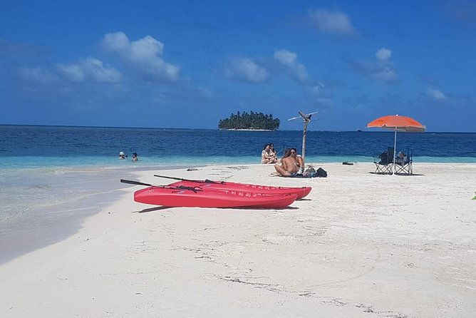 one-island-day-tour-to-san-blas-islands-snorkel-kayaks