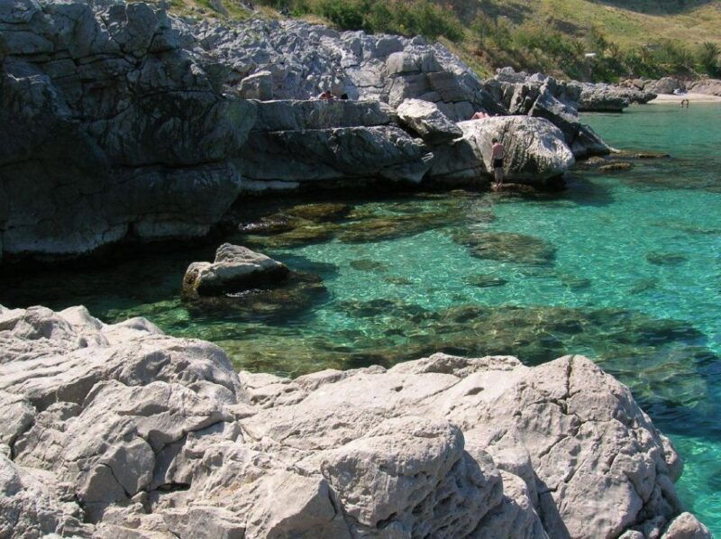 palermo-mondello-beach-and-caves-boat-tour