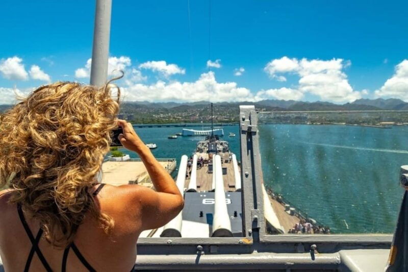 pearl-harbor-and-oahu-circle-island-tour-from-kauai