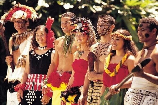pearl-harbor-dole-plantation-polynesian-center-from-kauai-2