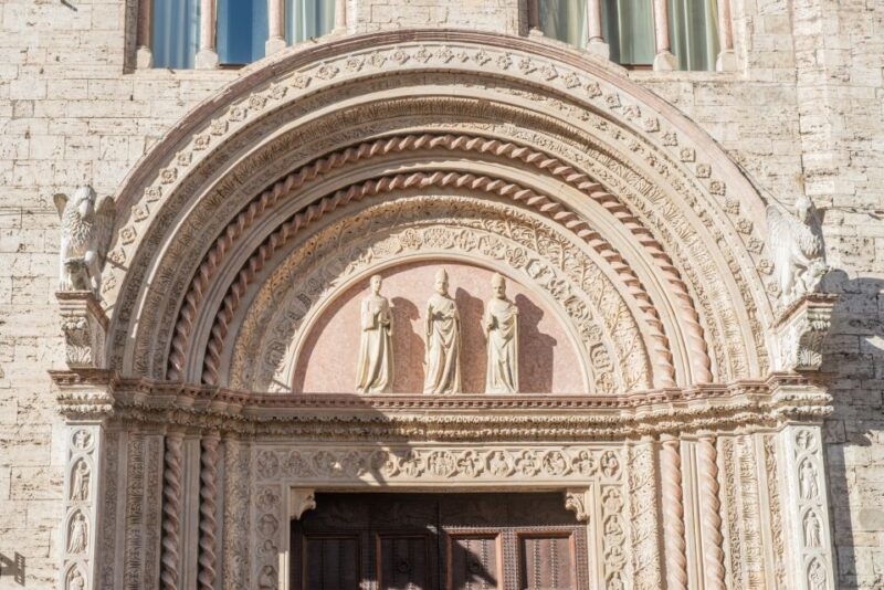 perugia-private-city-tour-with-rocca-paolina-and-cathedral