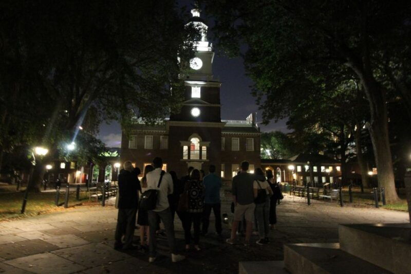 philadelphia-ghost-tour-by-candlelight