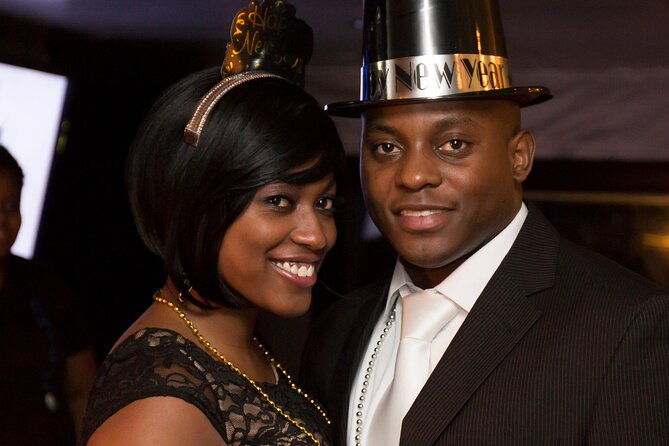 philadelphia-new-years-eve-buffet-dinner-cruise