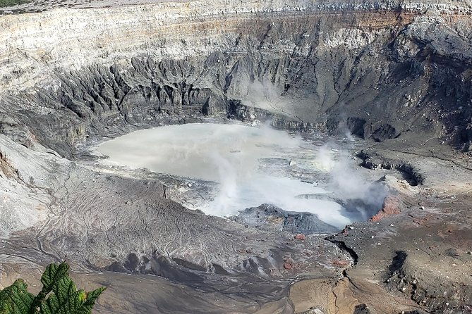 poas-volcano-national-park-half-day-private-tour