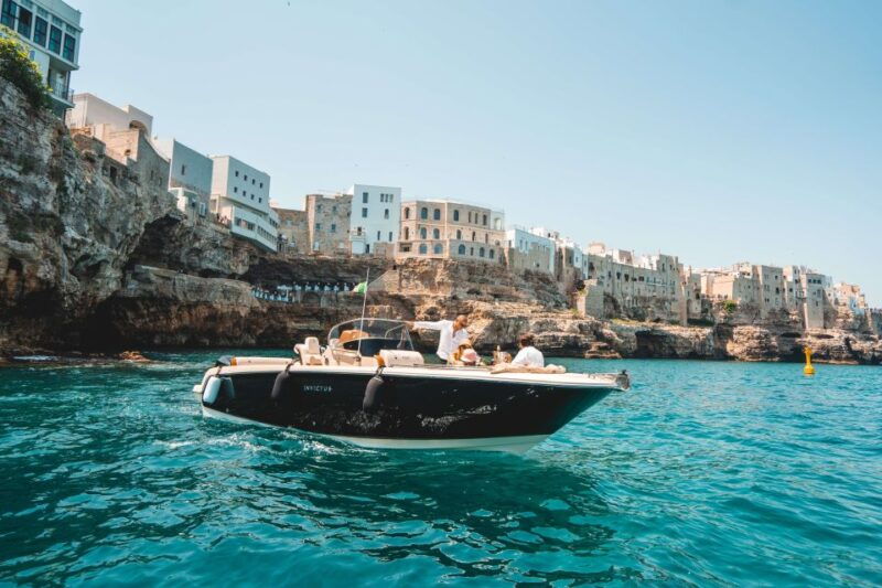 polignano-a-mare-private-cruise-with-champagne