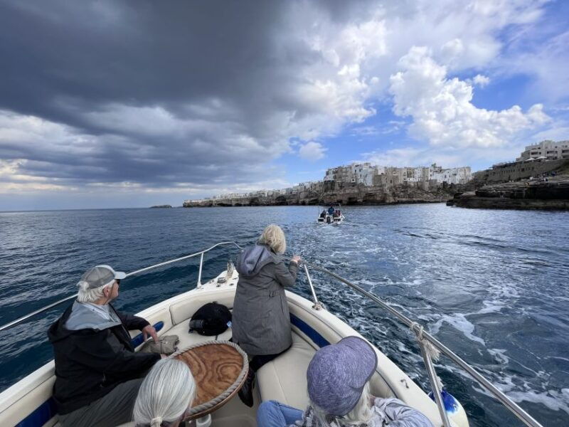 polignano-guided-coastline-caves-cruise-with-swim-break