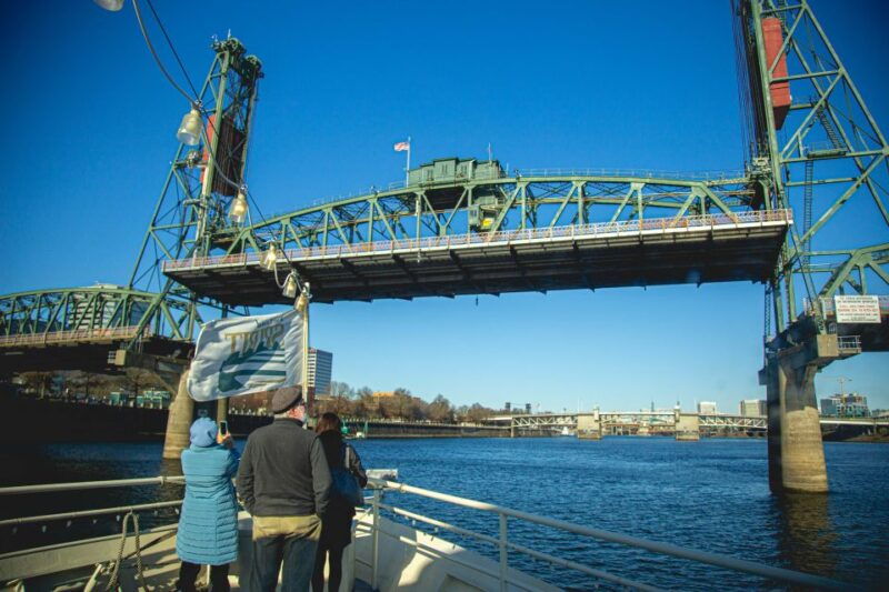 portland-2-hour-lunch-cruise-on-the-willamette-river