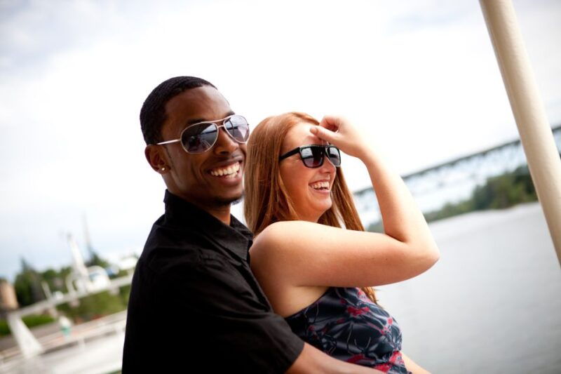 portland-happy-hour-sightseeing-cruise