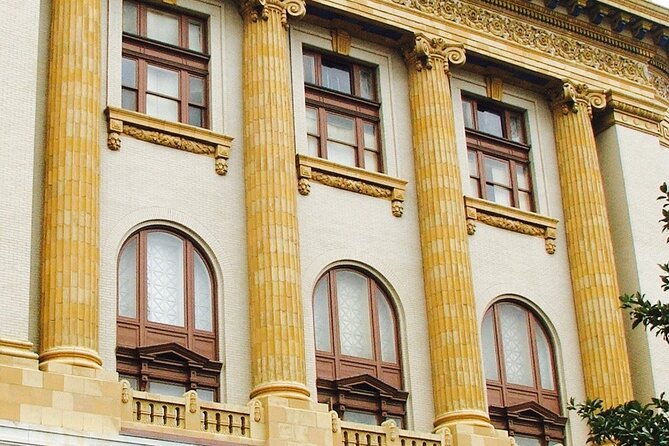positively-bull-street-2-hour-historical-walking-tour