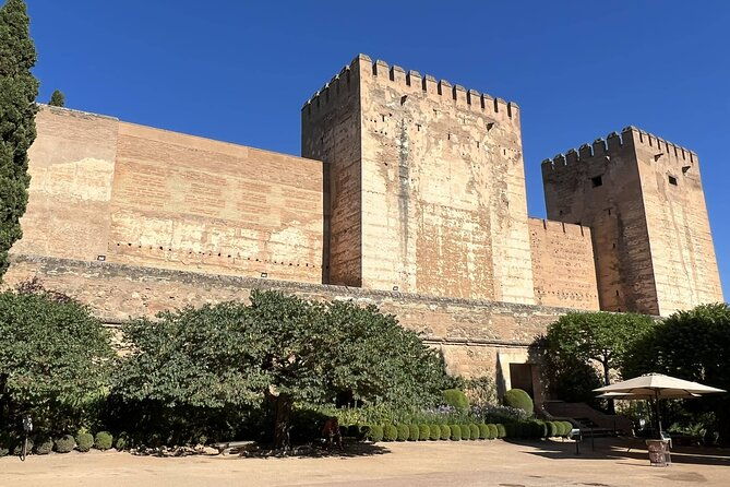 premium-2-hour-alhambra-and-generalife-tour-tickets