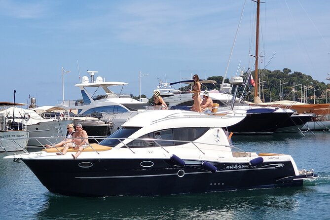premium-cruise-along-the-coast-swimming-villefranche-cap-ferrat