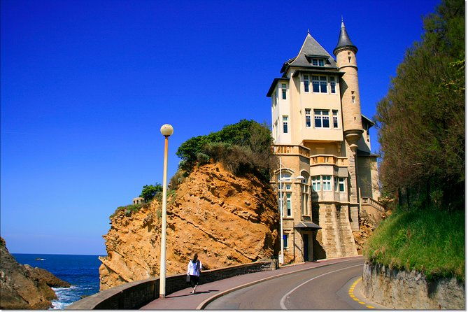 private-3-hour-walking-tour-of-biarritz-with-official-tour-guide