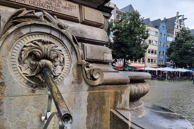 private-audio-book-city-rally-around-cologne-cathedral-and-the-old-town