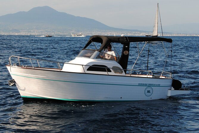 private-boat-tour-of-positano-and-amalfi-from-positano