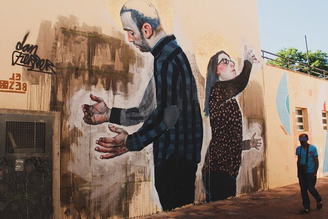 private-budapest-street-art-tour-with-local-expert