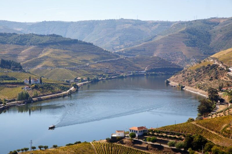 private-douro-valley-4wd-tour-with-wine-tasting-and-picnic