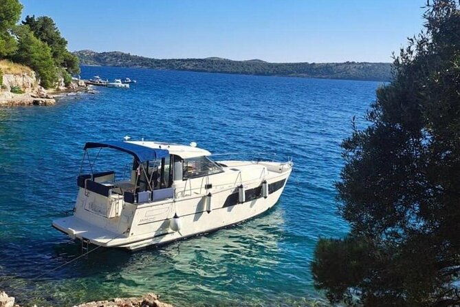 private-full-day-five-star-boat-tour-of-zadar-archipelago