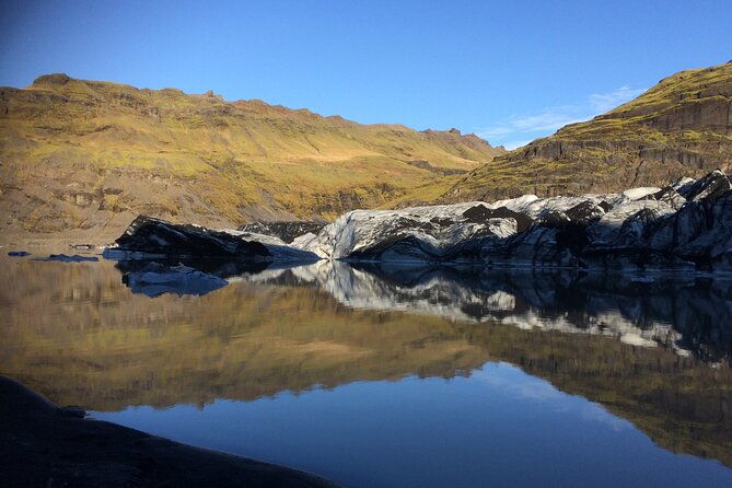 private-glacier-hike-in-iceland