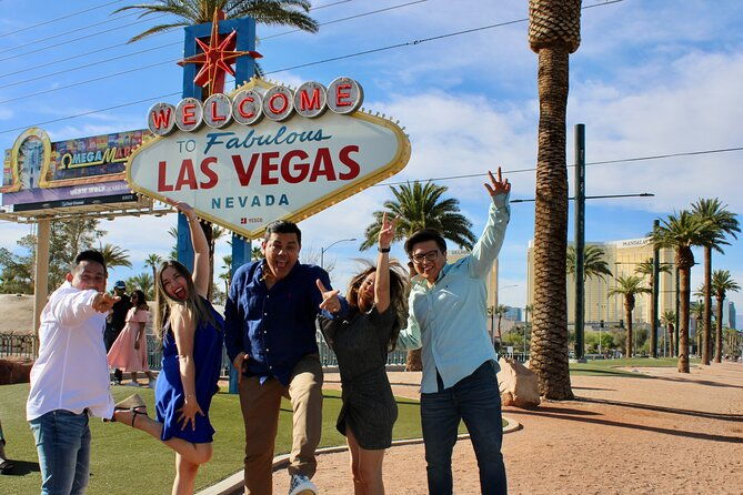 private-limo-2-5hr-tour-of-vegas-with-champagne