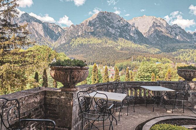 private-movie-castles-at-peles-cantacuzino-and-bran-castle-tour