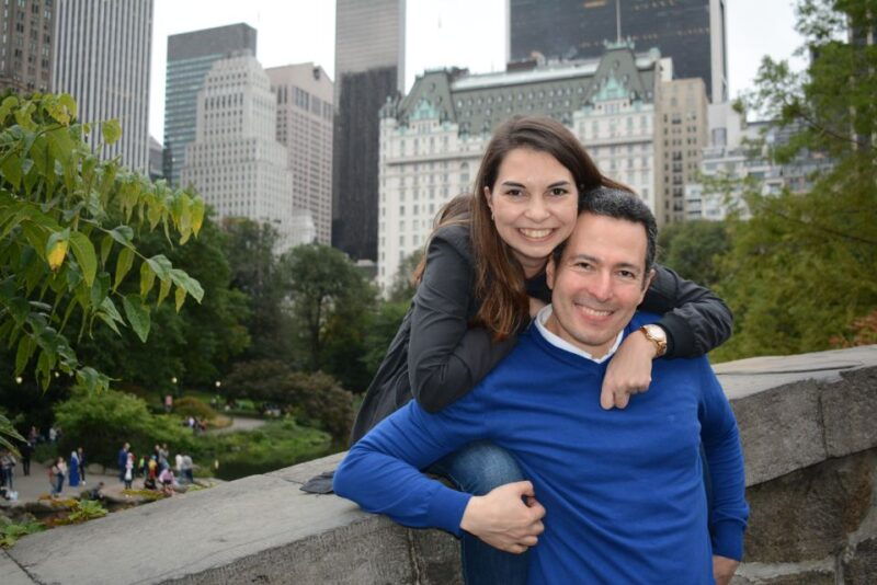 private-nyc-walking-tour-with-a-personal-photographer