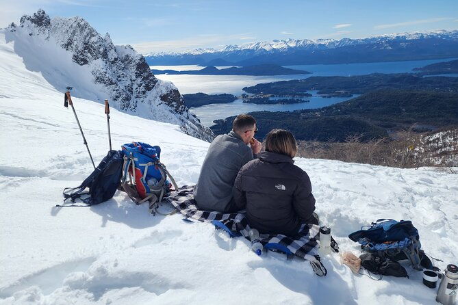 private-snowshoe-hiking-in-bariloche-in-winter