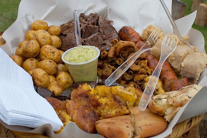 private-street-food-tour-in-candelaria-bogota