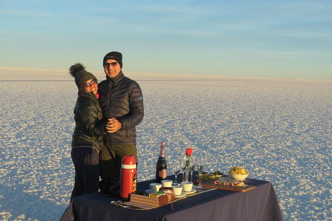 private-sunset-and-starlight-tour-in-uyuni-salt-flats