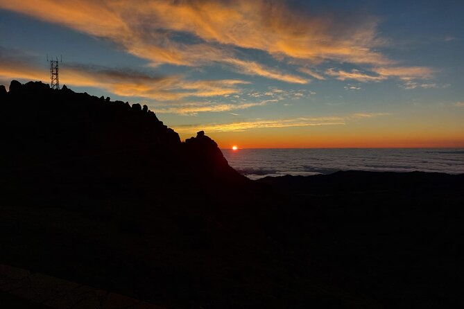 private-sunset-tour-to-pico-do-arieiro-with-drinks-food-music