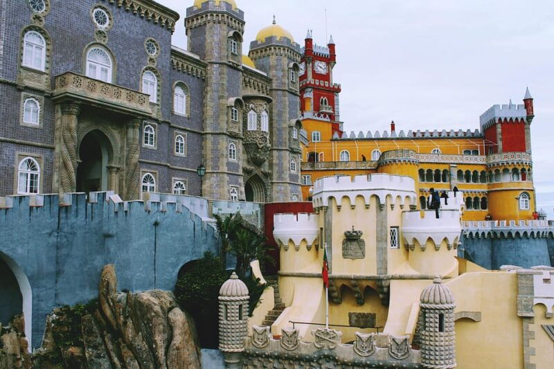 private-tour-pena-palace-cascais-cabo-da-roca-wine