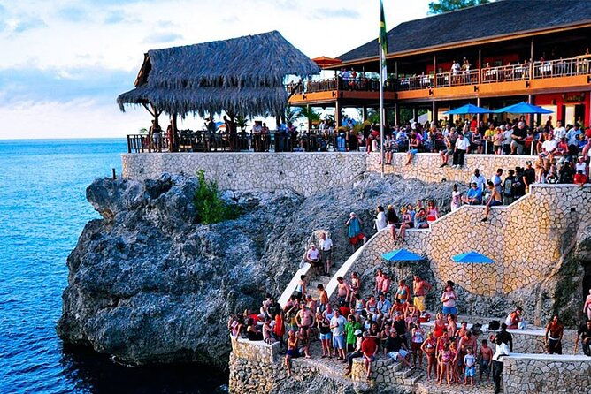 private-tour-to-7-mile-beach-ricks-cafe-with-atv-from-montego-bay