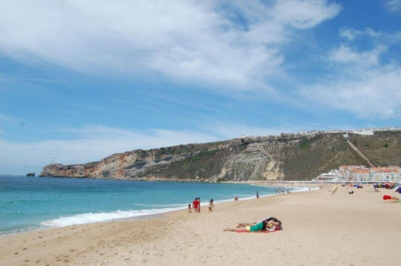 private-tour-to-fatima-obidos-batalha-and-nazare