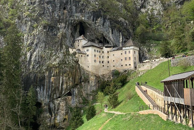 private-tour-to-ljubljana-postojna-cave-predjama-castle-from-zagreb