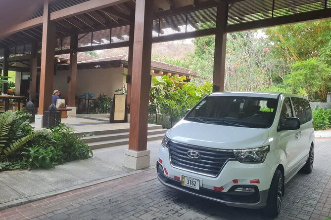 private-transfer-from-liberia-airport-to-westin-conchal
