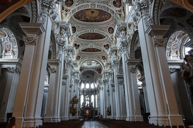 private-transfer-from-munich-to-passau-2-hour-stop-in-dachau